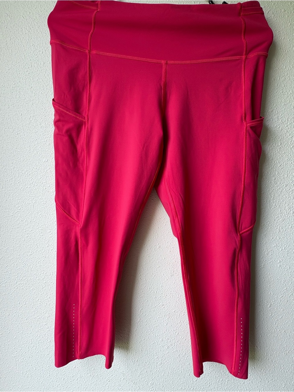 lululemon athletica Hot Pink Capri Leggings with Inner Phone Pocket
